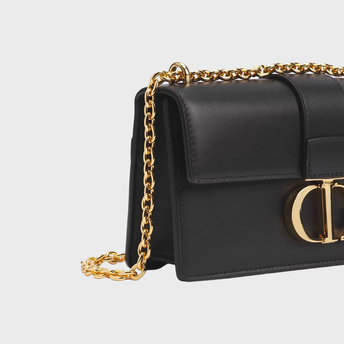 Christian Dior 30 Montaigne East-West